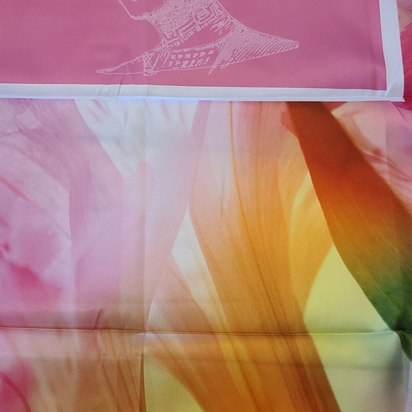 Avon 2016 Presidents Club Collectable Scarf NEW - Picture 6 of 6